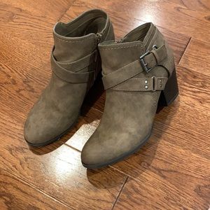 Indigo rd. booties size 6.5